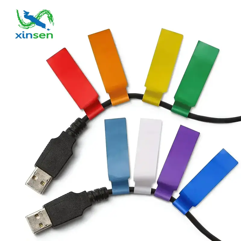 Datakaapelin etiketit